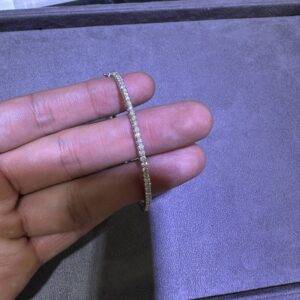 2.57ct Natural Diamond Bangle